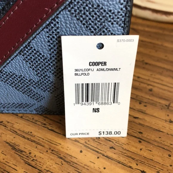 NEW Michael Kors Bifold Wallet - Picture 2 of 9